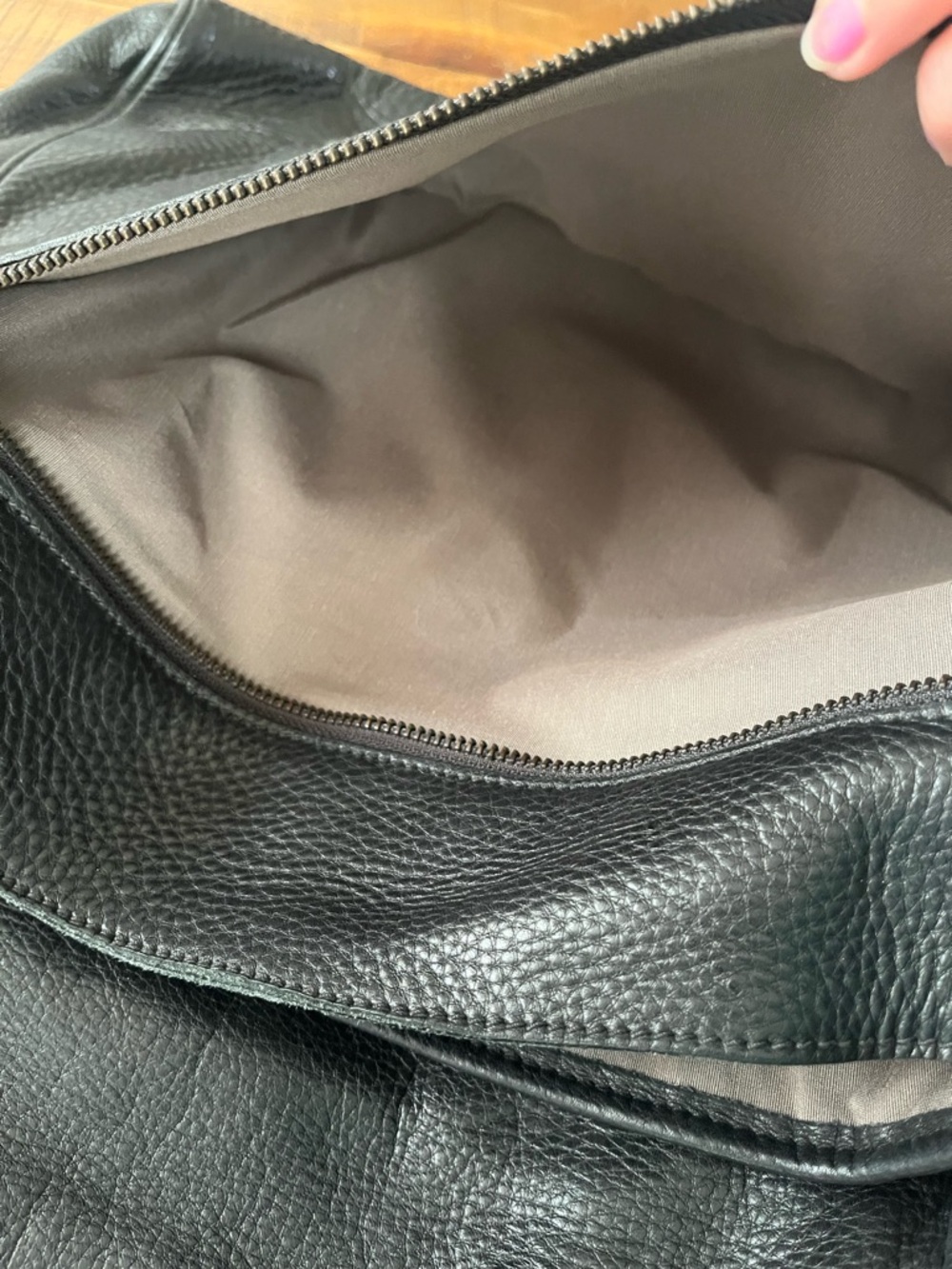 Roots Modern Satchel Cervino Soft Pebbled Leather Black Laptop $448 Briefcase - Picture 11 of 16